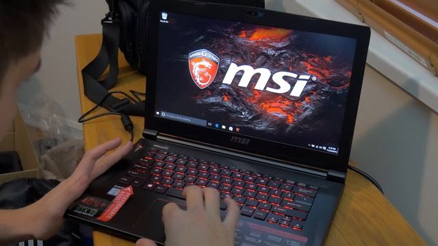 Razer Blade killer? - MSI GS43VR Gaming Laptop смотреть онлайн