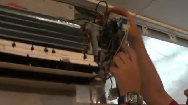 ремонт кондиционера своими  руками  (не включался внутренний блок.) смотреть онлайн