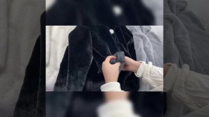 женская шуба из искуственной норки.