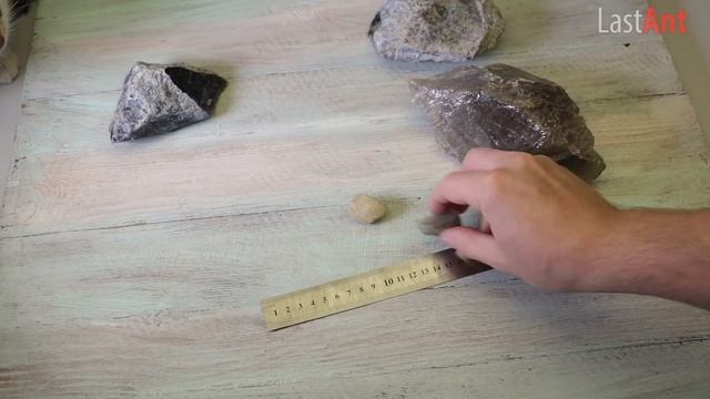 ? Доки для видео Прииски по добыче драгоценных и полудрагоценных камней LastAnt смотреть онлайн