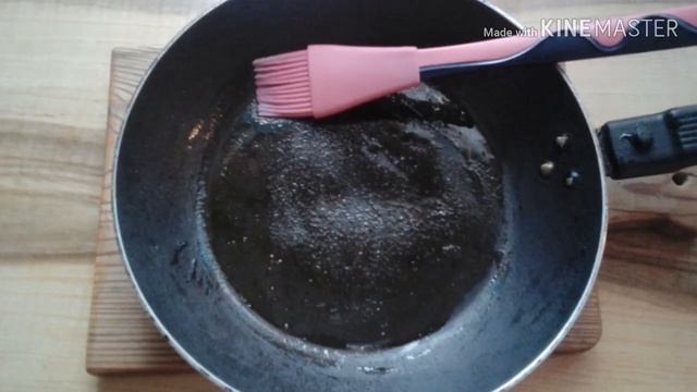 Нежнейшие блинчики на кефире и кипятке. С зелёным луком и яйцом.