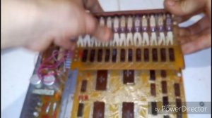 А вы знали какие радиодетали содержащие драгметаллы находятся в калькулятора искра-210.