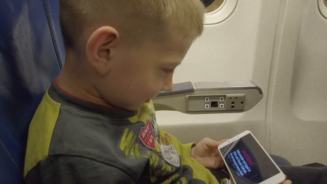 Отпуску быть! Перелет в Тбилиси смотреть онлайн