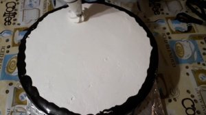 Украшения торта для мужчин со сливочным кремом.Տորթ տղամարդկանց համար զարդարված  սերուցքային կրեմով