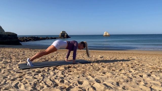 MORNING STRETCH/ 5 MIN WHOLE BODY STRETCHING ROUTINE смотреть онлайн