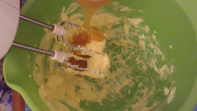 Торт с кремом из варёной сгущёнки ОДОБРЕНО СЕМЬЁЙ смотреть онлайн