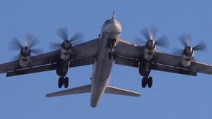 Взлет стратегического ракетоносца Ту-95МС