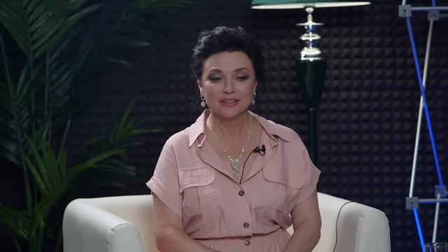 Августовский камнепад - Павел Глоба