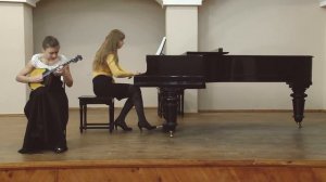 В. А. Моцарт “Маленькая ночная серенада“ исполняет София Кущенко (13 лет)