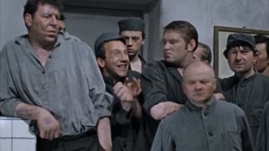 Так это ж Доцент (из к/ф "Джентльмены удачи")