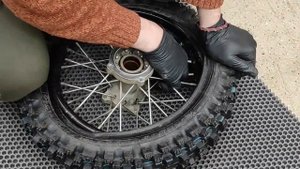 Монтаж покрышки питбайка начало
