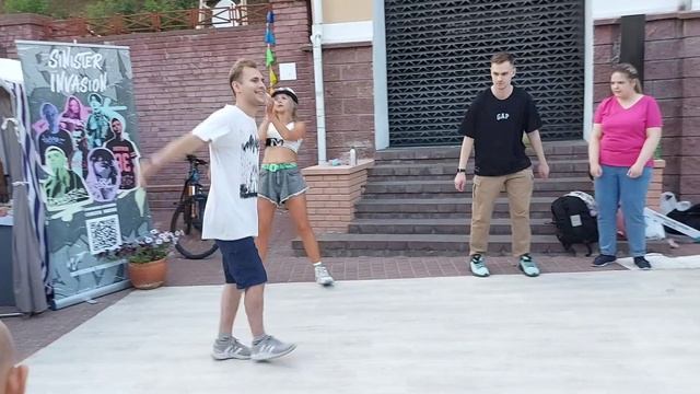 Смотреть! Китайский танцор в Беларуси ? смотреть онлайн