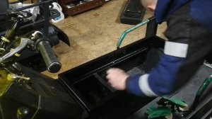Поднял сиденье снегохода Буран, использовал заводскую проставку для увеличения высоты..mp4