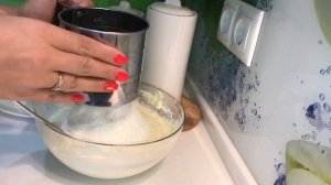 Вкуснейшие сырники из творога (творожники) на завтрак!! Простой и быстрый рецепт для вас)*