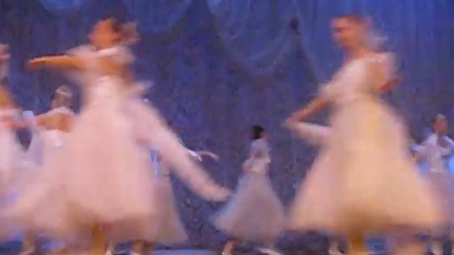 "Вальс с шарфами" студия весна 29.04.12 смотреть онлайн