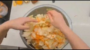 ?Как приготовить корейский салат из одной капусты и моркови. Делается очень быстро.