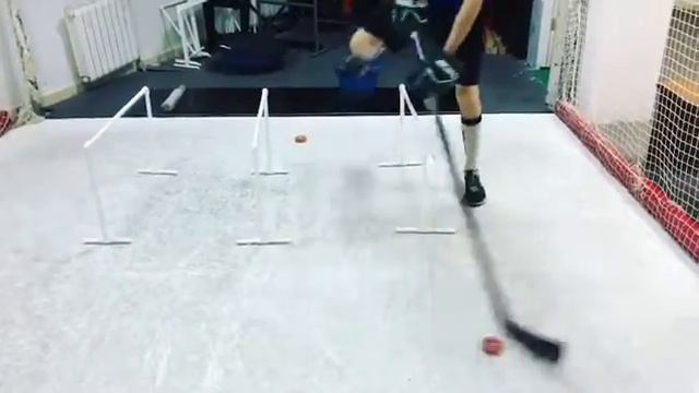 First center camp hockey / тренировочный хоккейный центр лагерь / ведение/дриблинг/броски/офп/ смотреть онлайн