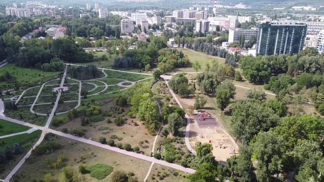 Дендрарий (Кишинев) 2