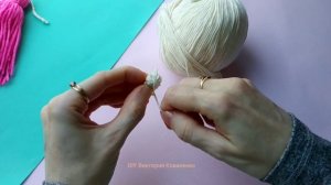 Куколка из ниток своими руками | МК Как сделать куклу из пряжи