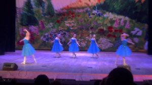 танец "Голубые Танцовщицы"