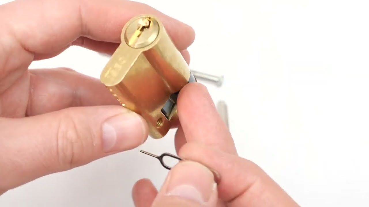 Полуцилиндр ISEO это половина цилиндра смотреть онлайн