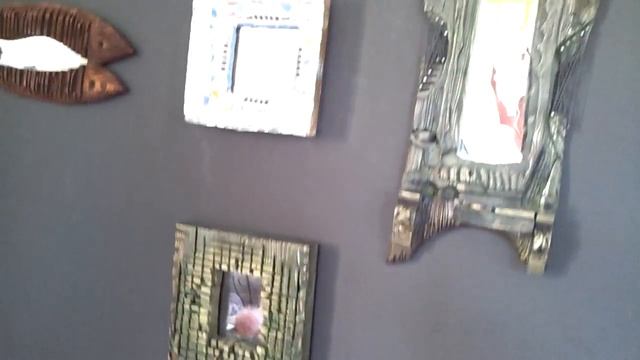 Декоративные зеркала в необычных деревянных рамах. смотреть онлайн