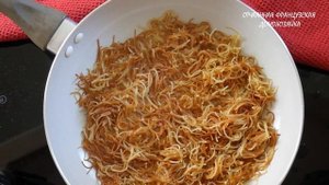 Изумительный салат с жареной вермишелью!