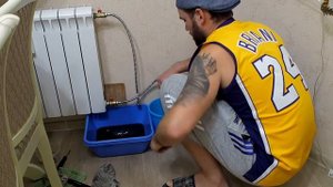 Батареи не греют? Вызывать мастера?