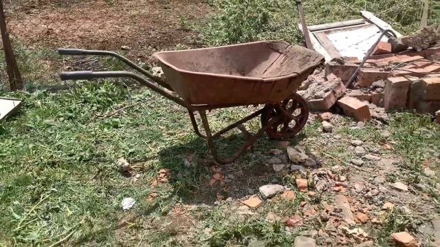 Грузинская деревня. Знакомство с животными. Монастырь #деревня #грузия #домашниеживотные #лето