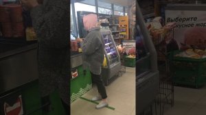 Отказ в покупке в магазине Перекресток