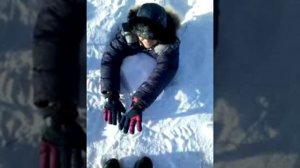 Арт застрял в снегу