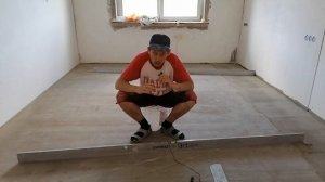 Подготовка пола под ламинат. Как выровнять пол под ламинат.  Каким должен быть пол под ламинат.