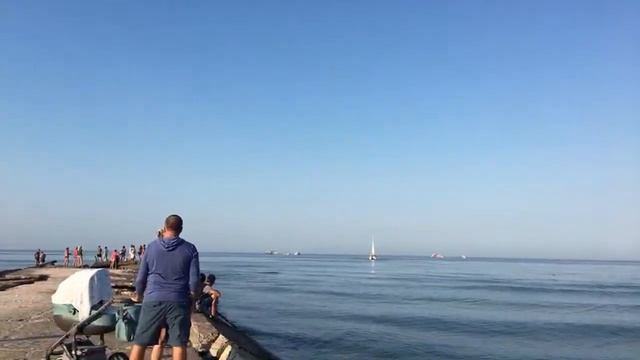 Железный порт. Где купаться? Пляж Тарантино и пляж Стамбул. смотреть онлайн