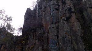 Уковский водопад. Один из самых известных водопадов Прибайкалья. Высоты 18 метров.