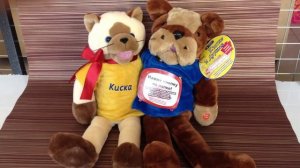 Игрушка поет песню "Шумел камыш, деревья гнулись"