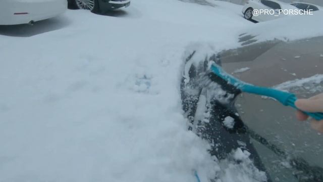 Как поднять щетки на Porsche смотреть онлайн