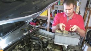 VW Amarok Battery Removal and Replacement