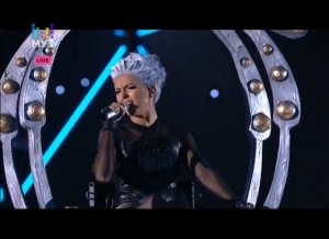 Нюша — Цунами (на церемонии "Премии МУЗ-ТВ 2015") — 5.6.15