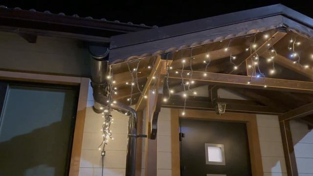 ET651B-K2F - Висулка с ФЛАШ, ПРОФИ с конектор - 4м*0.5м, 152 топло бели 2700K LED, Черен кабел. смотреть онлайн