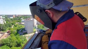 Укрепление балкона уголком