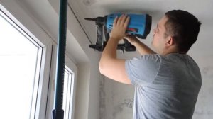 Монтаж натяжных потолков без сверления и пыли