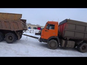 ТАСКАЕМ КАМАЗ НА ЖЁСТКОЙ СЦЕПКЕ БУКСУЯ ПО СНЕГУ / ЦЕНА ПЕРЕДНЕЙ РЕССОРЫ   MAN  Я В ШОКЕ !!!!