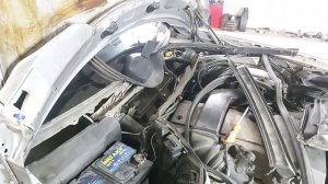 Как снять стеклоочистители ей фильтр салона на мерседес w124