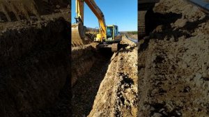 Экстремальная копка траншеи. Экскаватором   HYUNDAI 220