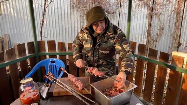 ШАШЛЫК В МАРИНАДЕ ИЗ РАССОЛА И СОУС ИЗ НЕГО ЖЕ, по рецепту канала @СЕНЯ В ДЕЛЕ .