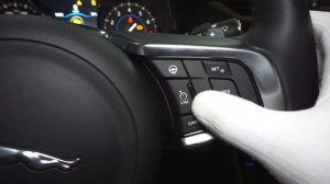 Jaguar XF 2016 2.0 (240 л.с.) 2WD AT R Sport - видеообзор