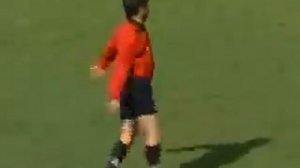 Как бегает необычный футбольный судья