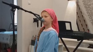 Нас в любое время года учит Божия природа (пение)