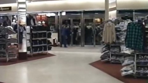 Marks and Spencer Watford, store opening Christmas Eve (1985)