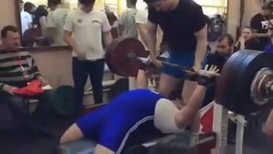 Жим штанги лёжа 190кг на соревнованиях в натураху